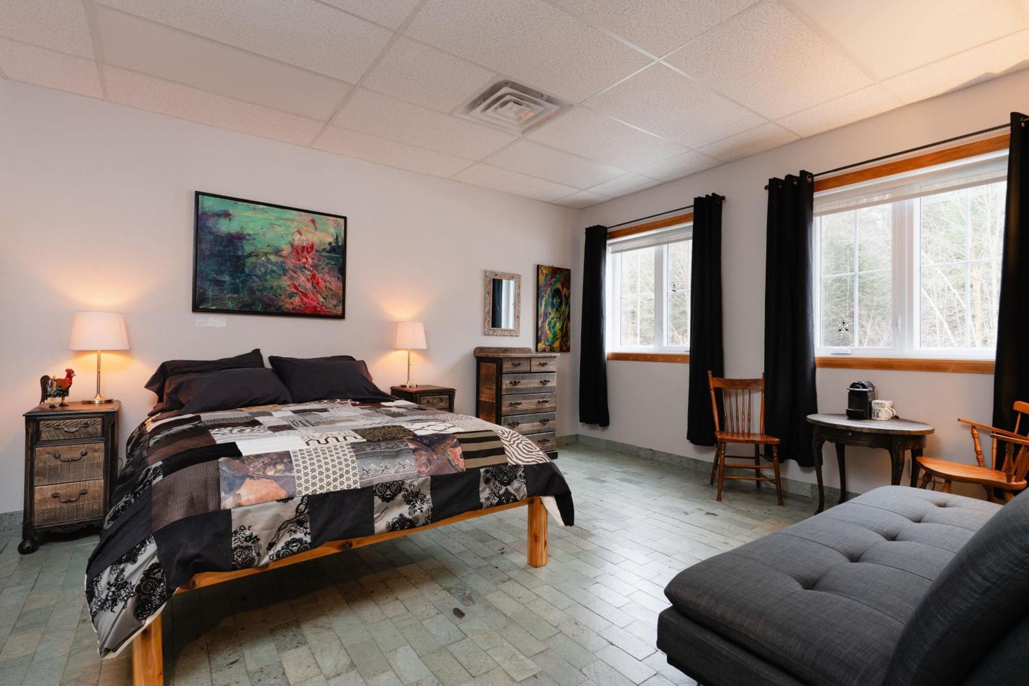 Bolton-Est La Fabrique Bed & Breakfast エクステリア 写真